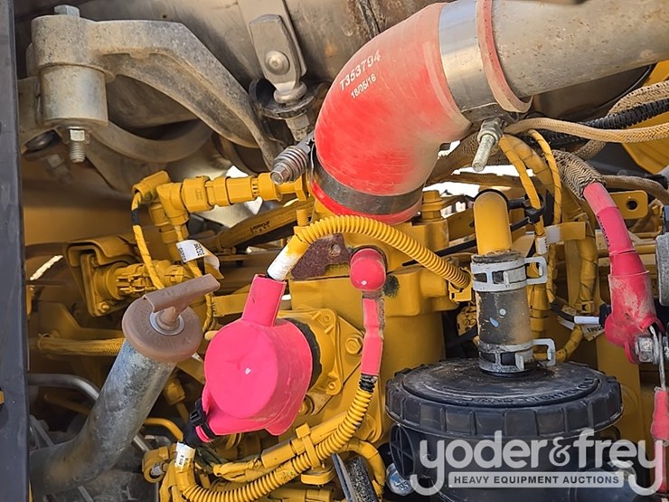 2019-deere-310sl-image-48