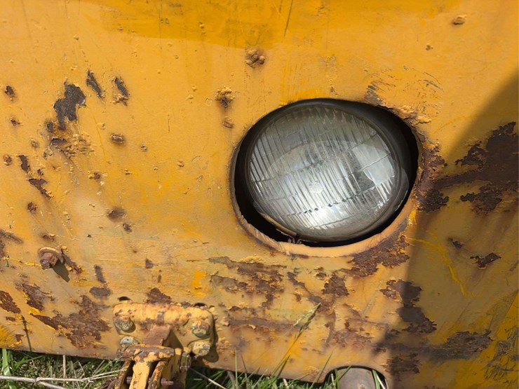 united-tractor-company-tug-image-15