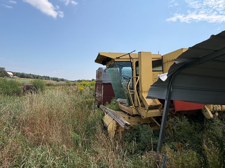 new-holland-tr70-image-13
