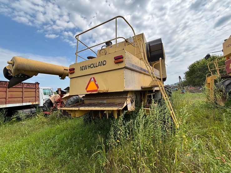 new-holland-tr98-image-8