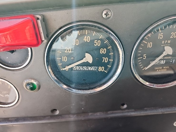 1971-ih-2010a-truck-image-30