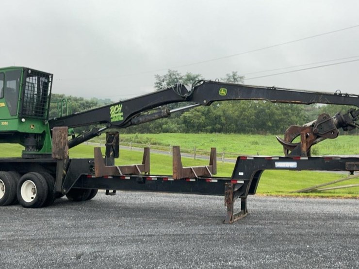 2015-deere-335d-image-8