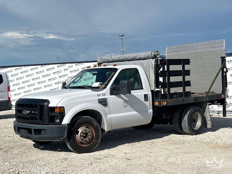 2009-ford-f350-image-1
