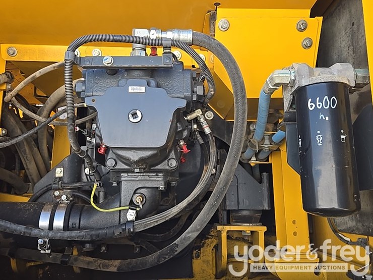 2019-komatsu-pc360-lci-11-image-32