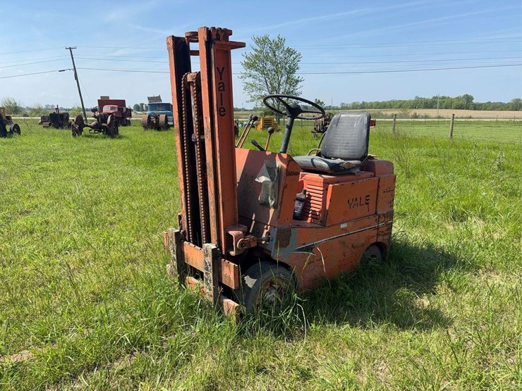yale-forklift-image-1