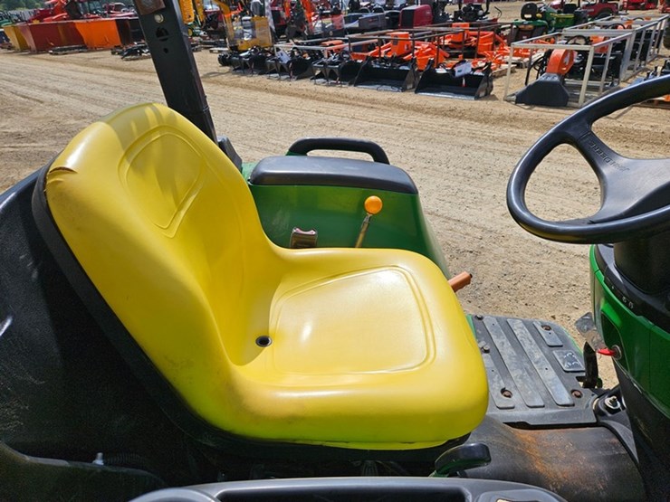 #175-•-john-deere-3032-4x4-tractor-image-25