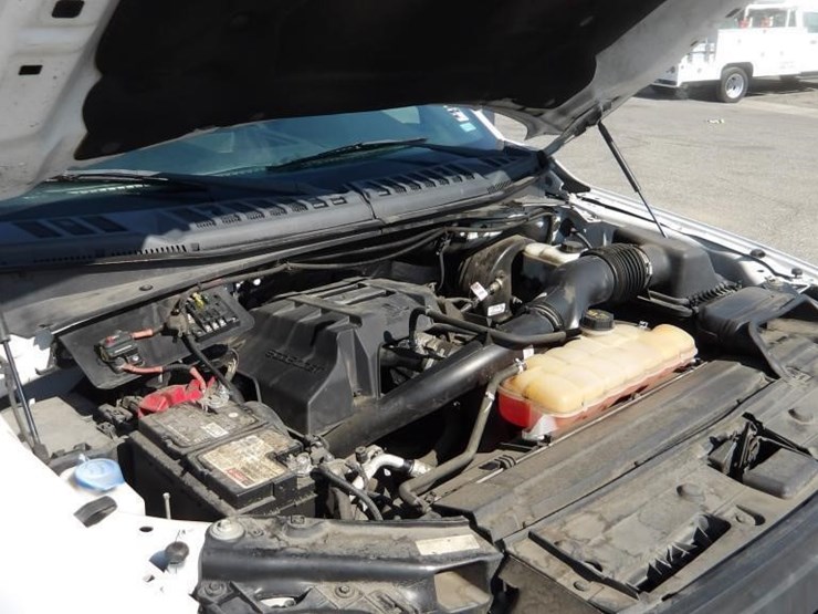 2017-ford-f150-image-14