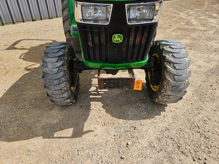 #175-•-john-deere-3032-4x4-tractor-image-10