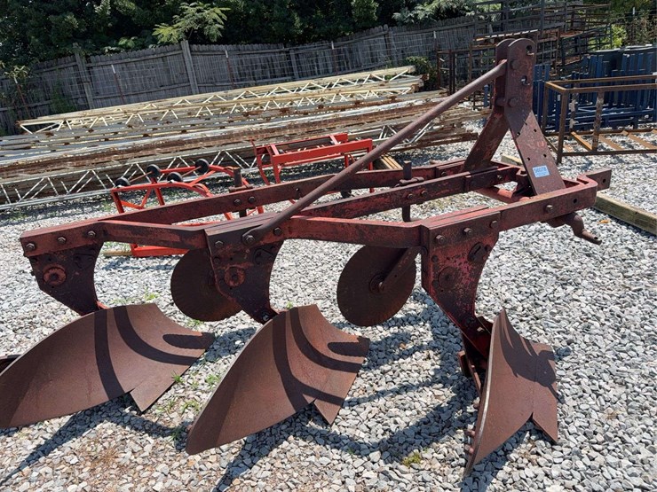 massey-ferguson-3-image-2