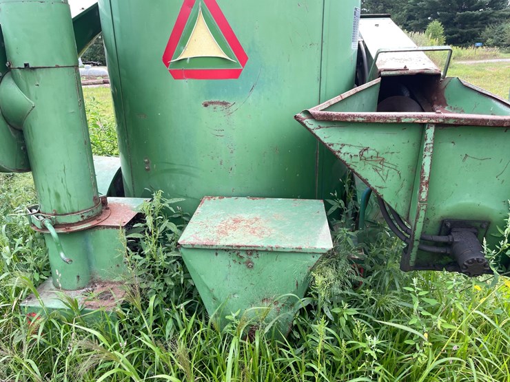john-deere-700-image-14