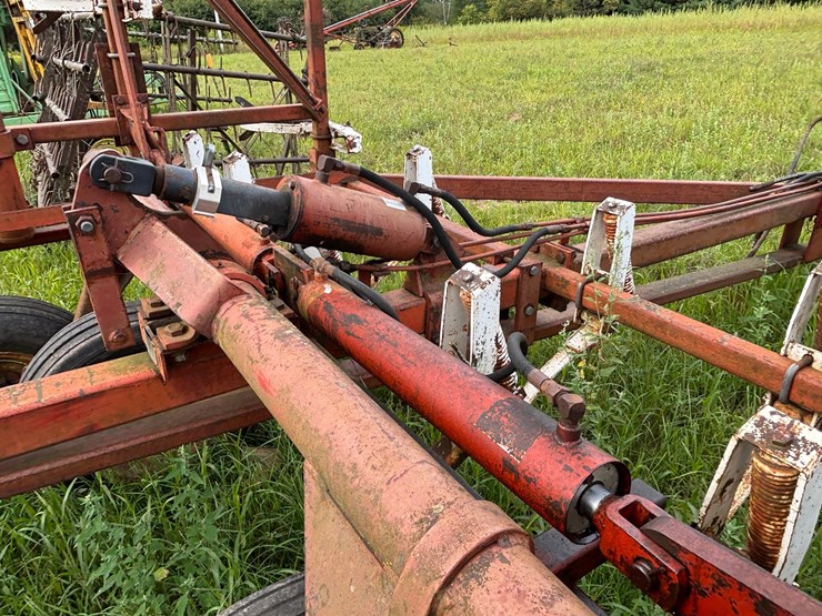#2621-•-wil-rich-27'-field-cultivator-image-17
