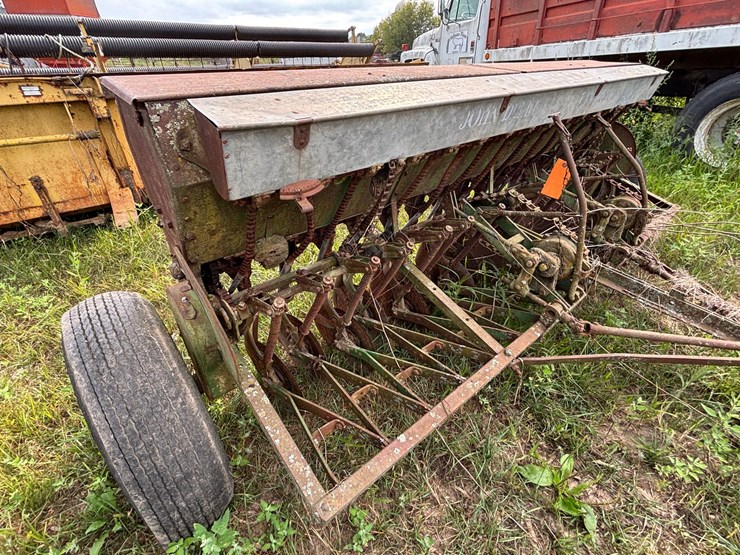 john-deere-8-image-17