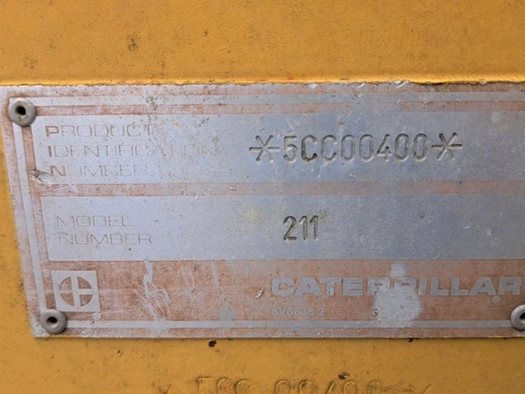 caterpillar-211-image-10