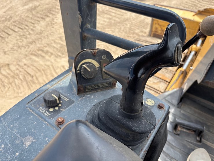 deere-650j-image-16