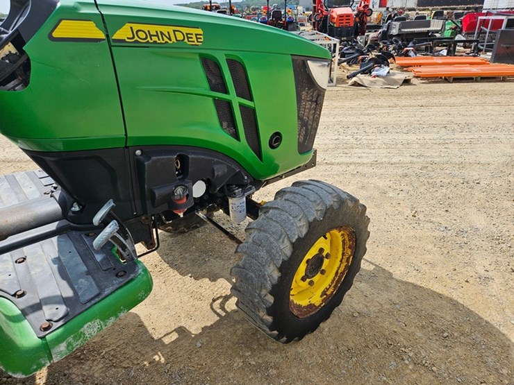 #175-•-john-deere-3032-4x4-tractor-image-21