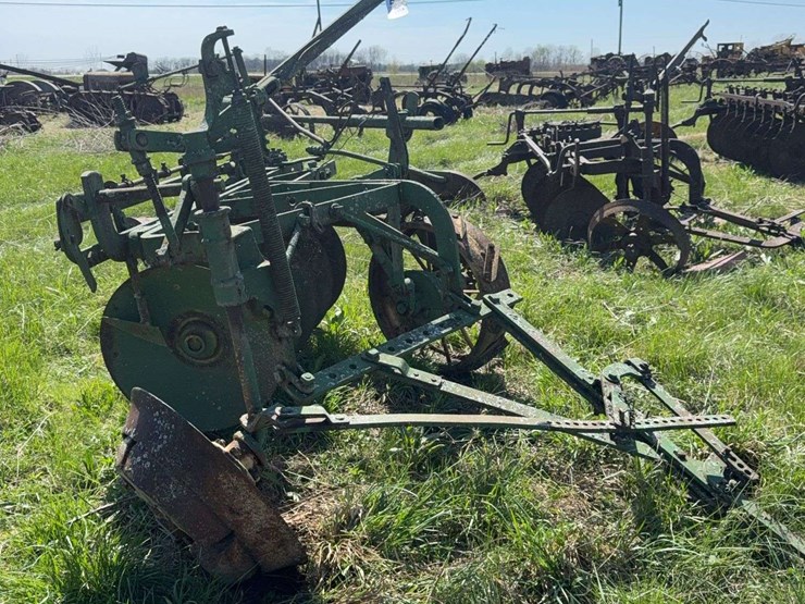 john-deere-disc-plow-image-16