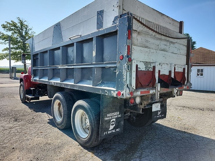 1971-ih-2010a-truck-image-12