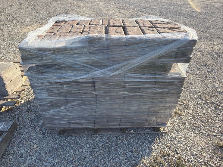 #91-•-pallet-of-pavers-image-3