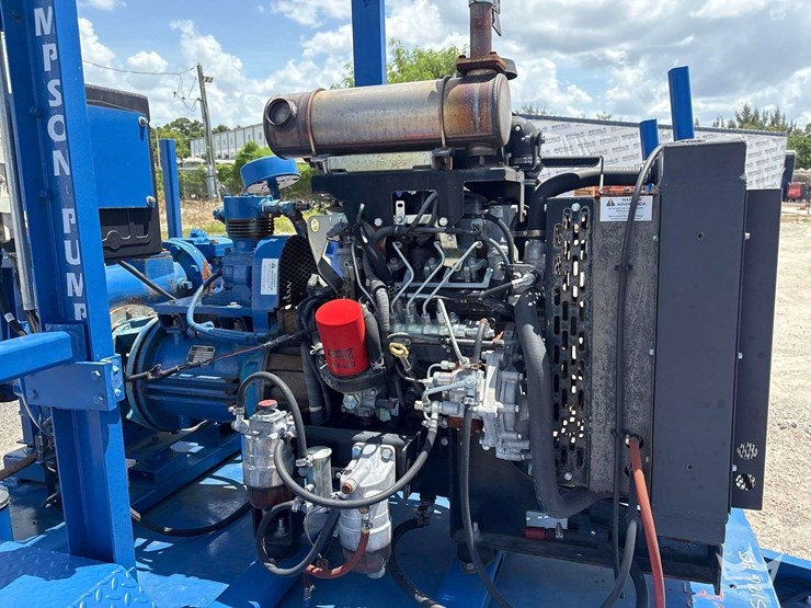 2021-thompson-6in-towable-pump-image-11