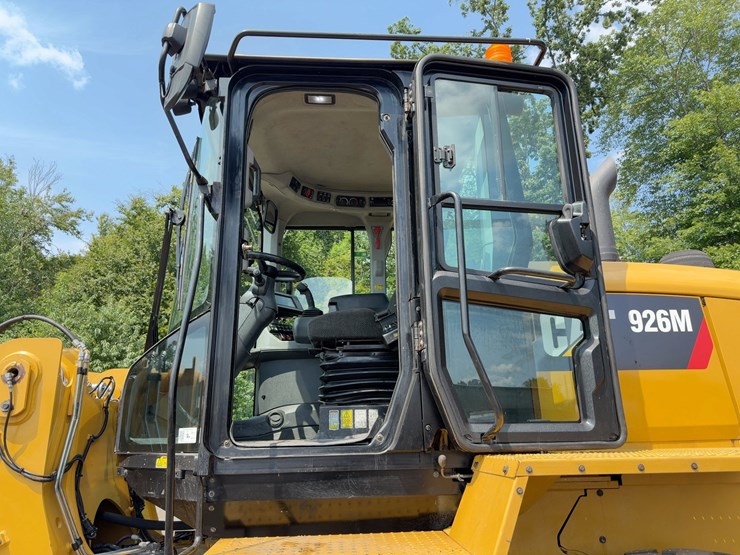 2017-caterpillar-926m-image-23