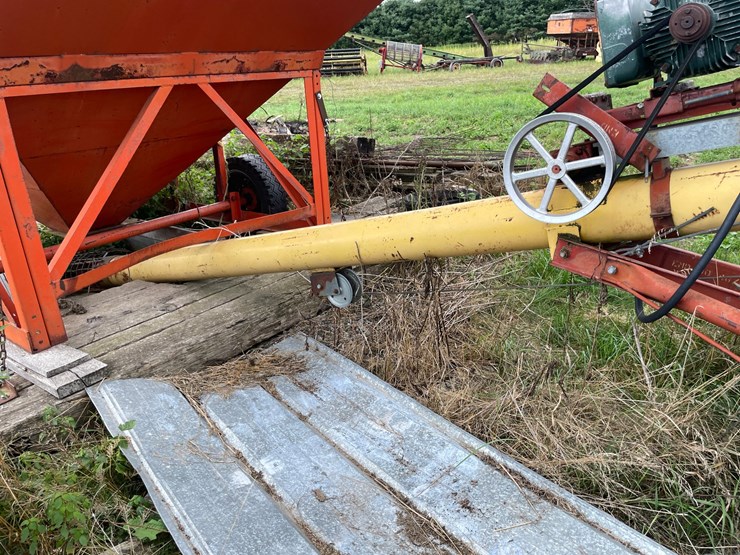 #2584-•-westfield-8-x-46-grain-auger-image-9