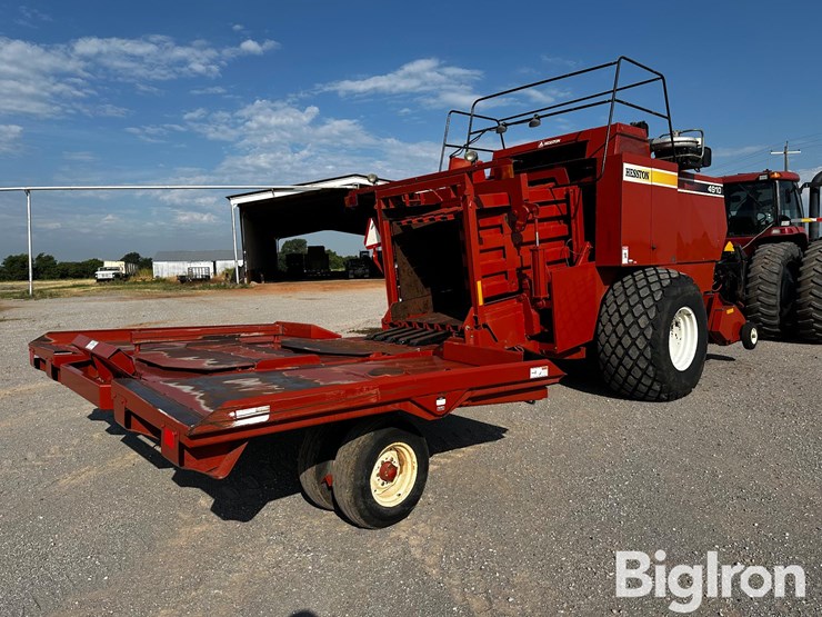 2002-hesston-4910-image-6