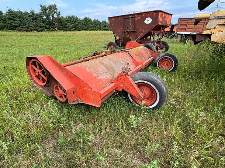 #2625-•-brady-144-(4)-row-stock-chopper-image-5