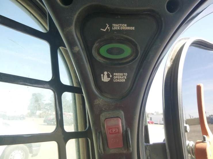2020-bobcat-t770-image-17