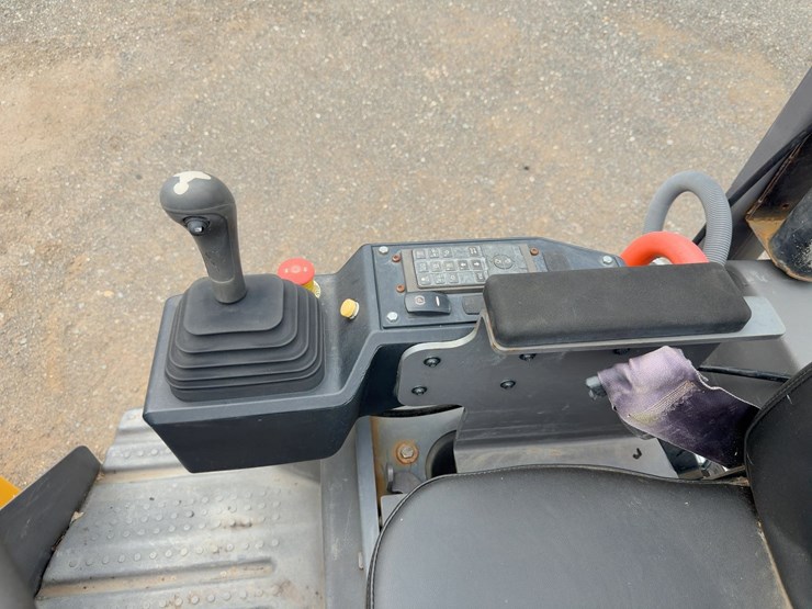 2021-volvo-dd30b-image-18