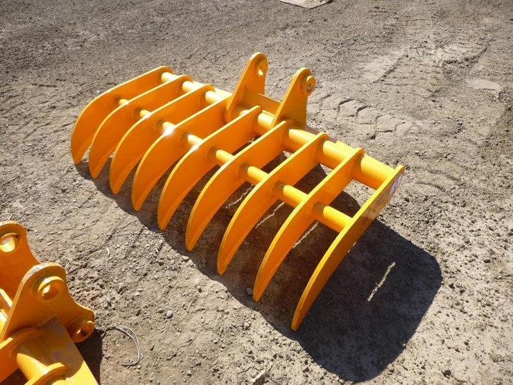 caterpillar-305-image-1