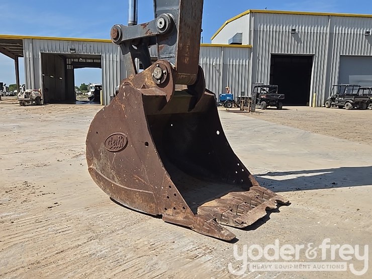 2011-deere-450d-lc-image-20