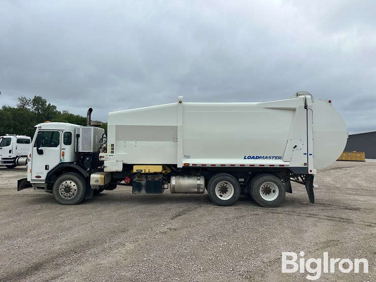 2017-peterbilt-520-image-8