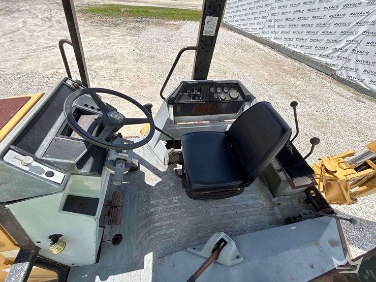 1999-caterpillar-446b-image-29