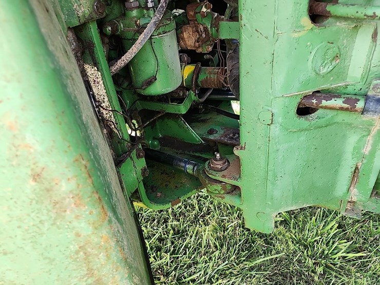 1976-john-deere-8430-image-7