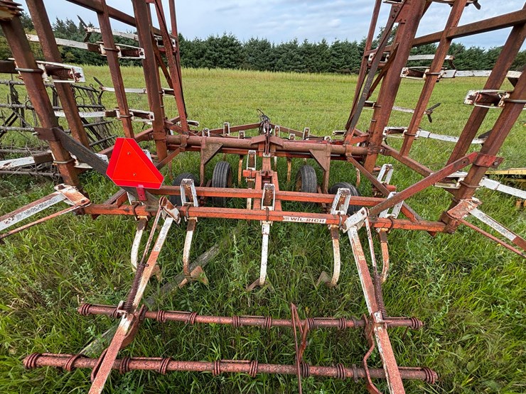 #2621-•-wil-rich-27'-field-cultivator-image-26