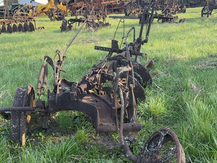 ihc-3-bottom-disc-plow-image-5