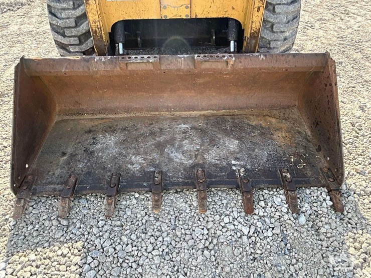 caterpillar-262b-image-10