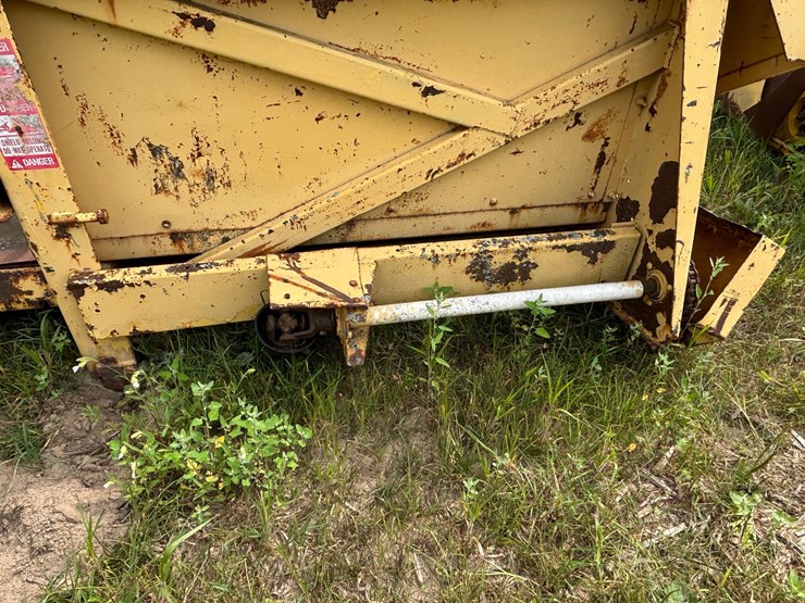 new-holland-974-image-12
