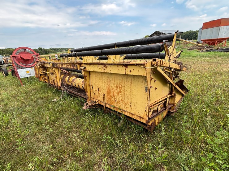new-holland-960-image-5