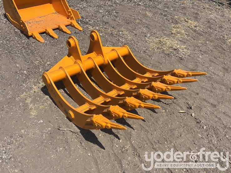 caterpillar-305-image-4