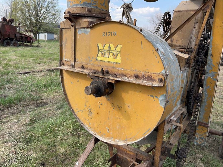 minneapolis-moline-model-dcorn-sheller-image-9