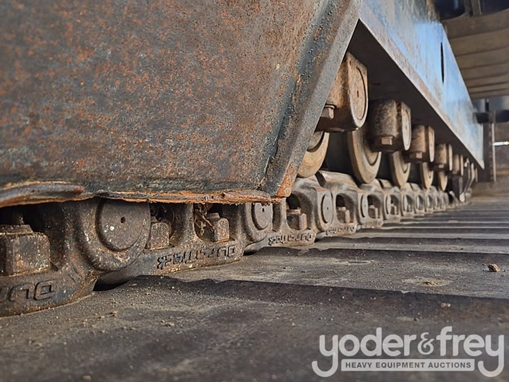 2023-komatsu-pc360-lc-11-image-13