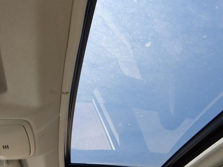 2016-toyota-rav4-image-28