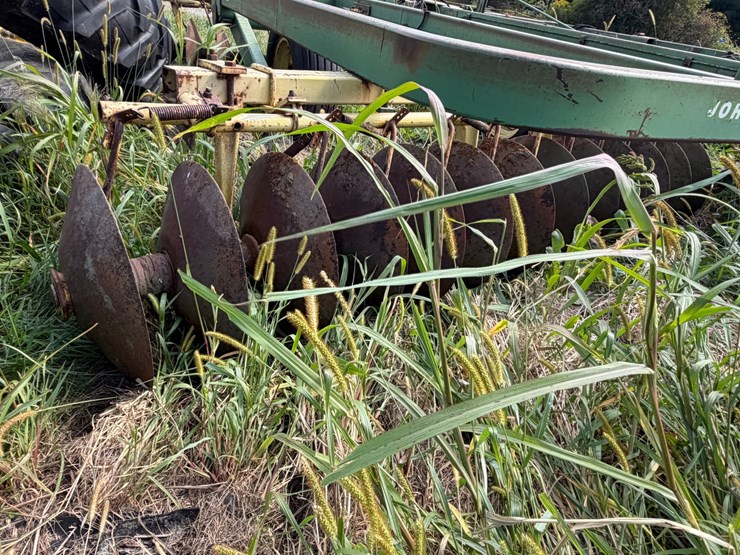 john-deere-220-image-17