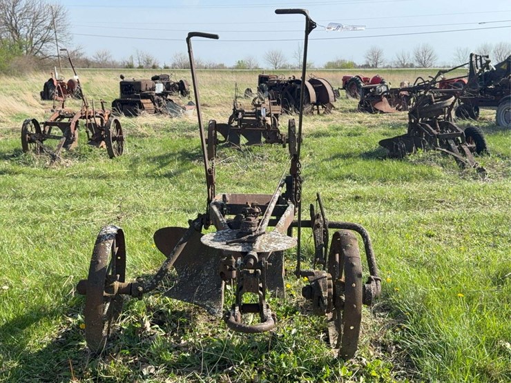 john-deere-14-image-12