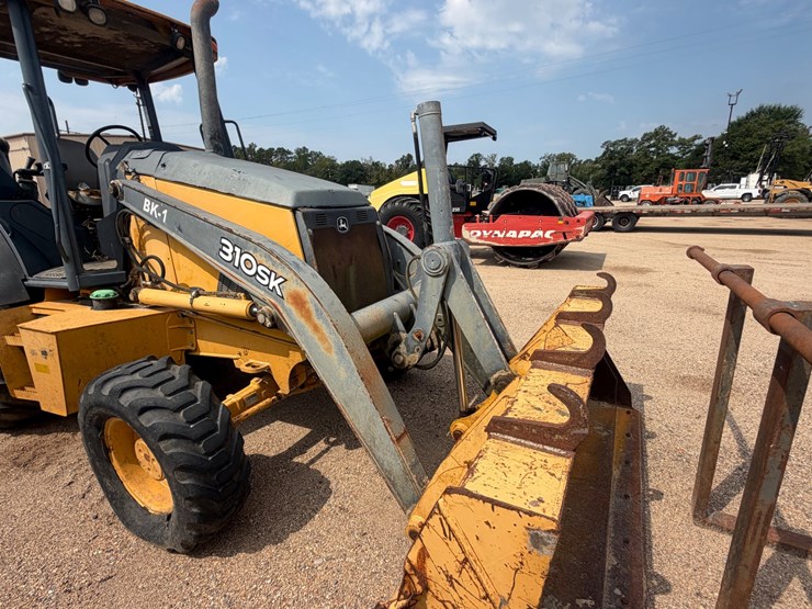 2013-deere-310sk-image-31