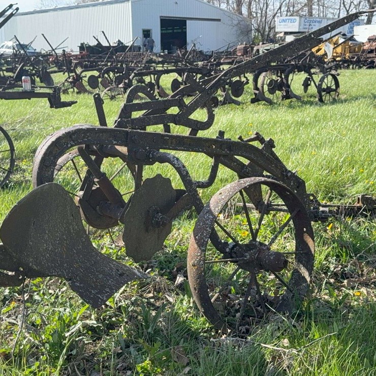 JOHN DEERE 12