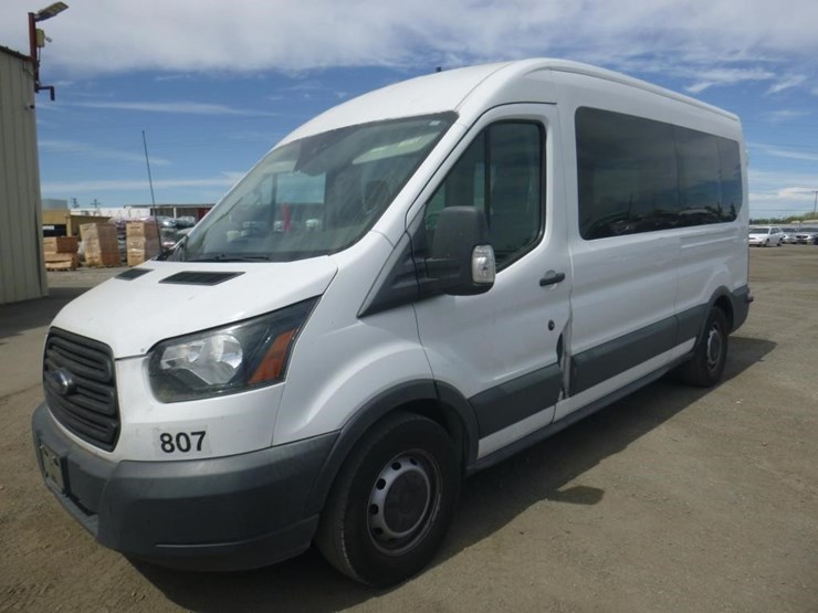 2018-ford-350-image-1