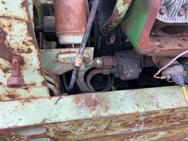 omc-1200-mustang-skid-loader-image-35