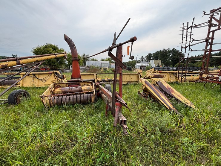 new-holland-s717-image-3